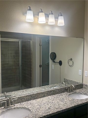 921 Moore Ave, Portland, TX 78374