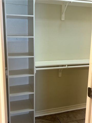 921 Moore Ave, Portland, TX 78374