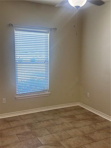 921 Moore Ave, Portland, TX 78374