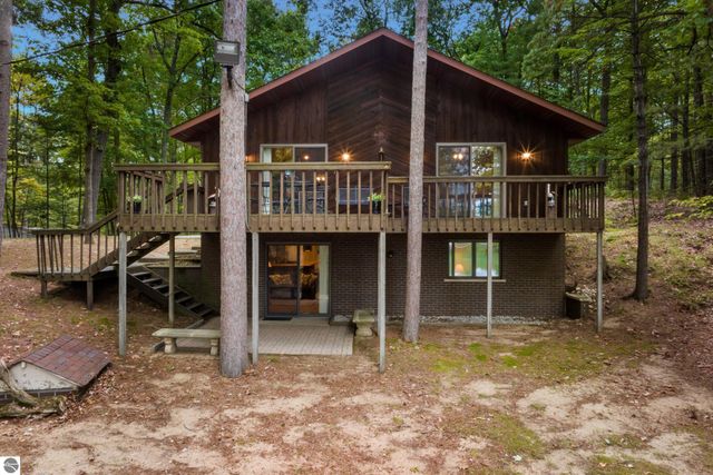5224 Scout Camp Road, Traverse City, MI 49696
