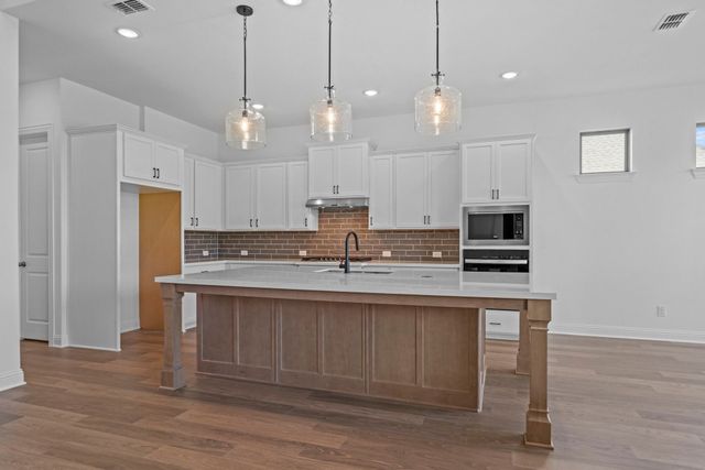 228 Pine Leaf Trail, Waxahachie, TX 75160
