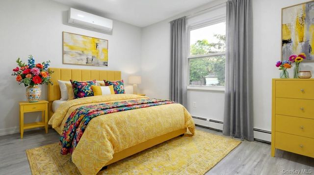 6532 80 Avenue, Glendale, NY 11385