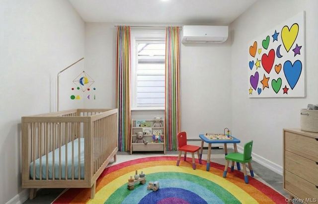 6532 80 Avenue, Glendale, NY 11385