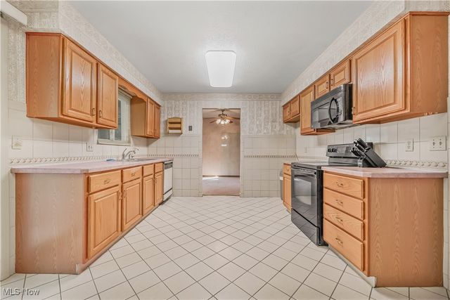 7234 Raynham Drive, Bedford Heights, OH 44146