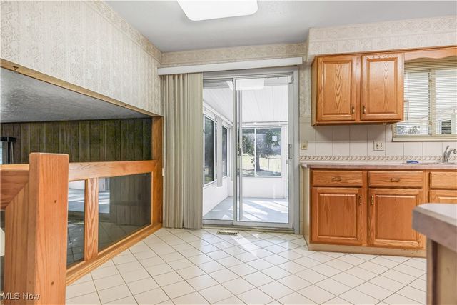 7234 Raynham Drive, Bedford Heights, OH 44146