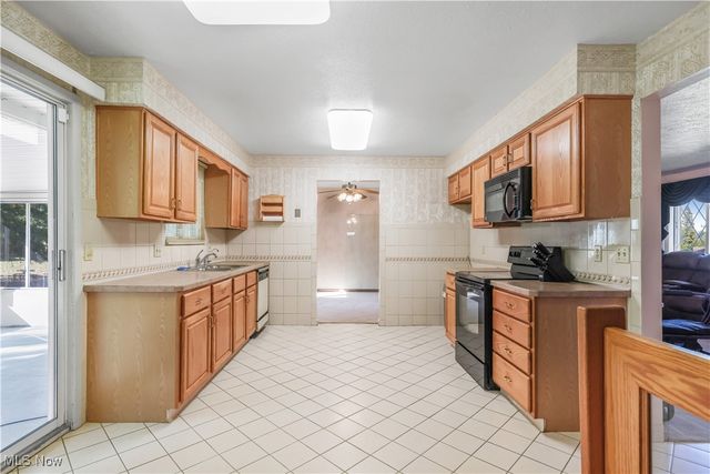 7234 Raynham Drive, Bedford Heights, OH 44146