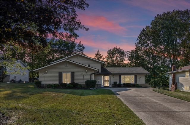 7234 Raynham Drive, Bedford Heights, OH 44146