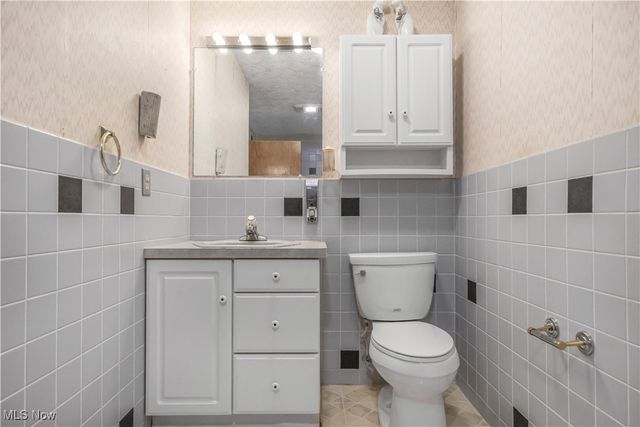 7234 Raynham Drive, Bedford Heights, OH 44146