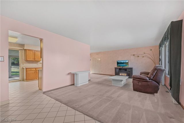 7234 Raynham Drive, Bedford Heights, OH 44146