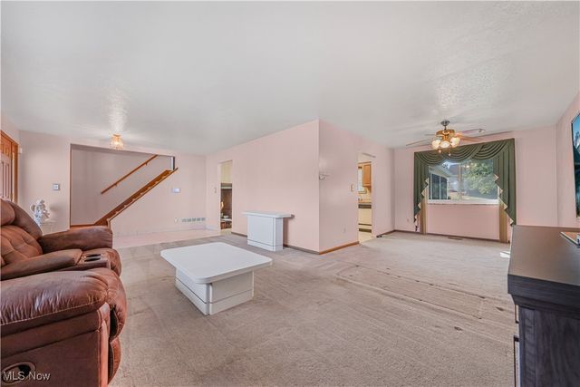 7234 Raynham Drive, Bedford Heights, OH 44146