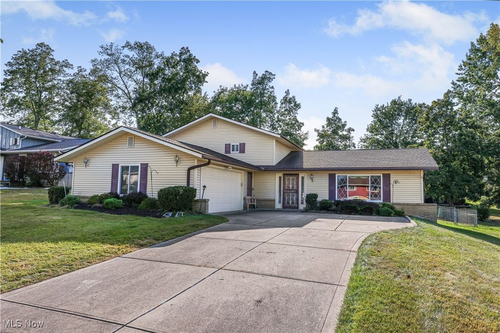 7234 Raynham Drive, Bedford Heights, OH 44146