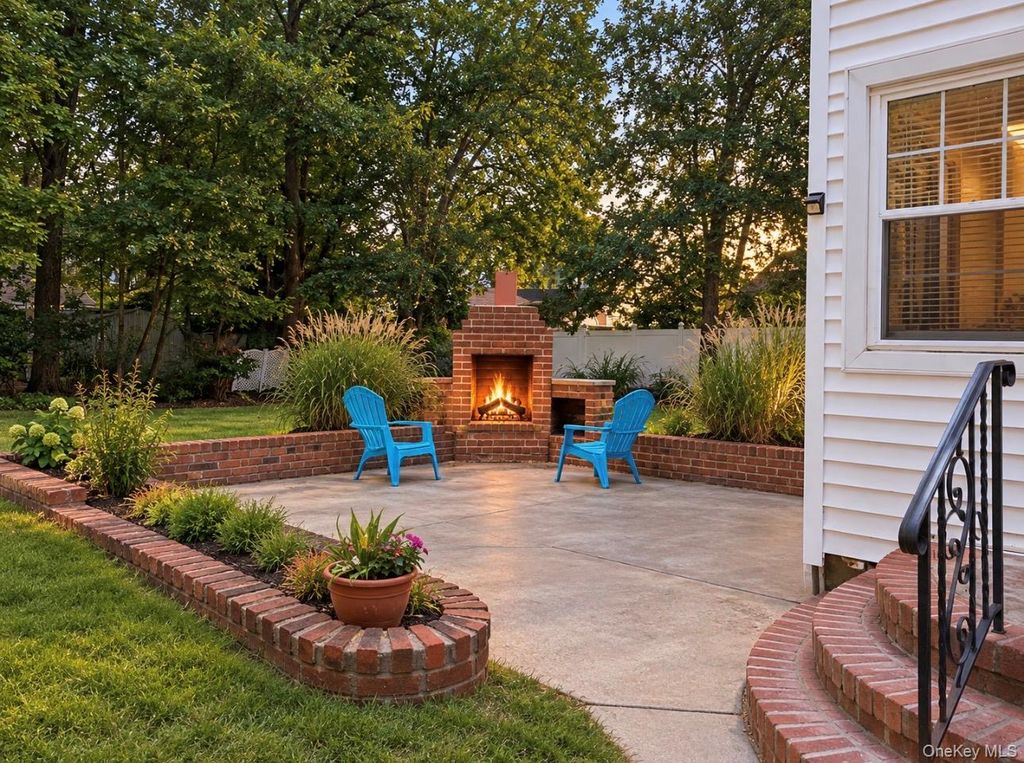 411 Howells Road, Bay Shore, NY 11706 — photo 3