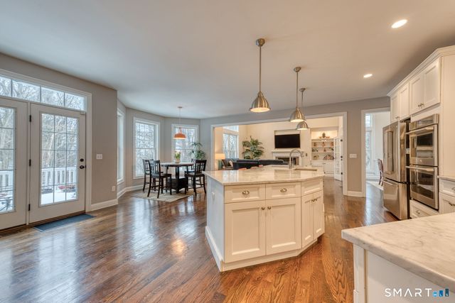 15 Squire Court, Trumbull, CT 06611