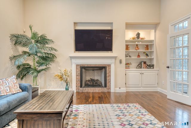 15 Squire Court, Trumbull, CT 06611