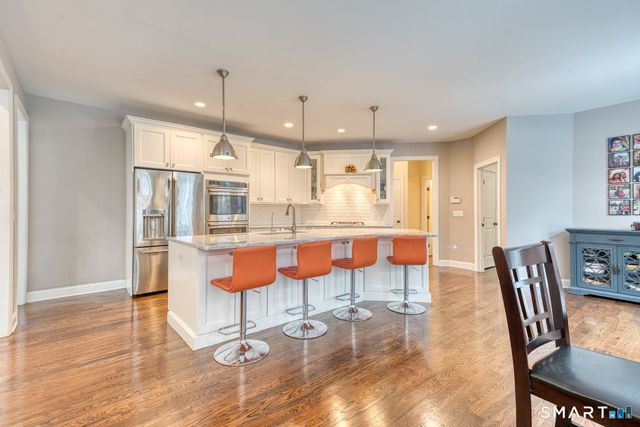 15 Squire Court, Trumbull, CT 06611