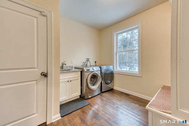 15 Squire Court, Trumbull, CT 06611