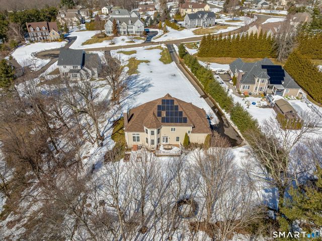 15 Squire Court, Trumbull, CT 06611