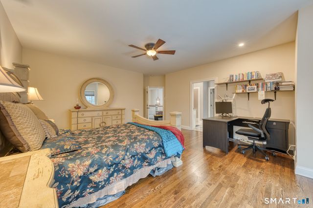 15 Squire Court, Trumbull, CT 06611