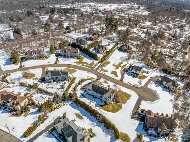 15 Squire Court, Trumbull, CT 06611