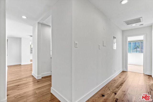 101 California Avenue 206, Santa Monica, CA 90403