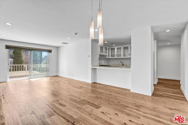 101 California Avenue 206, Santa Monica, CA 90403