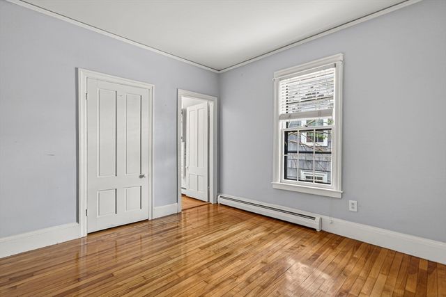 12 Crown St., Worcester, MA 01609