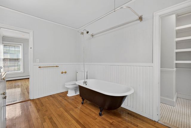 12 Crown St., Worcester, MA 01609