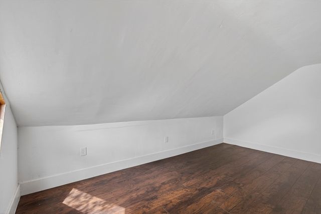 12 Crown St., Worcester, MA 01609