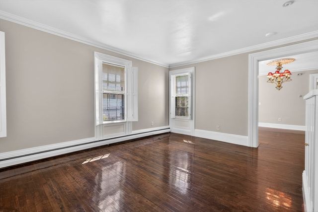 12 Crown St., Worcester, MA 01609