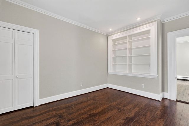 12 Crown St., Worcester, MA 01609