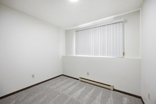 910-912 32nd Street N, Fargo, ND 58102
