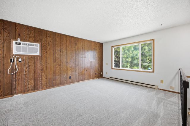 910-912 32nd Street N, Fargo, ND 58102
