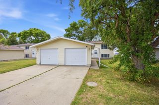 910-912 32nd Street N, Fargo, ND 58102