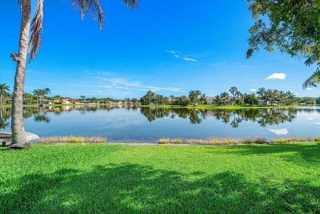 7835 Springfield Lake Drive, Lake Worth, FL 33467