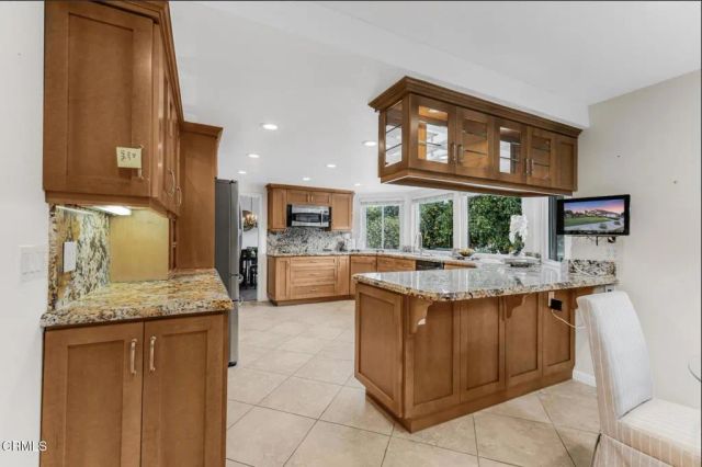 202 Faculty Street, Thousand Oaks, CA 91360