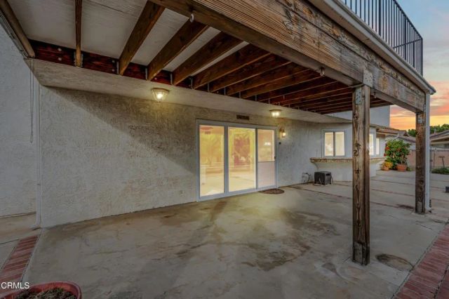 202 Faculty Street, Thousand Oaks, CA 91360