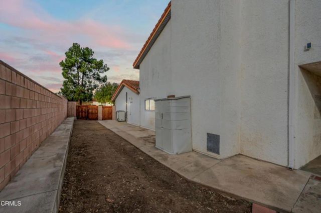 202 Faculty Street, Thousand Oaks, CA 91360