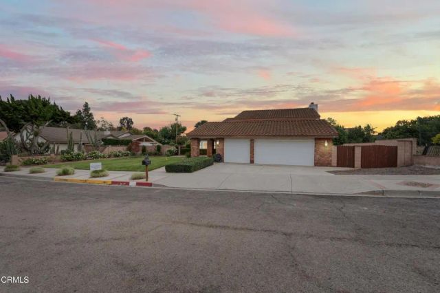 202 Faculty Street, Thousand Oaks, CA 91360