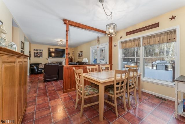 434 Charlestown Rd, Bethlehem Twp., NJ 08827