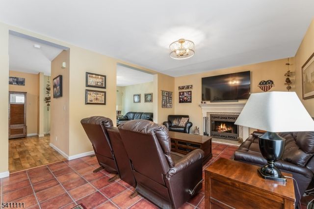 434 Charlestown Rd, Bethlehem Twp., NJ 08827