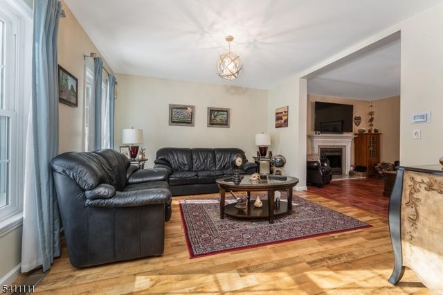 434 Charlestown Rd, Bethlehem Twp., NJ 08827