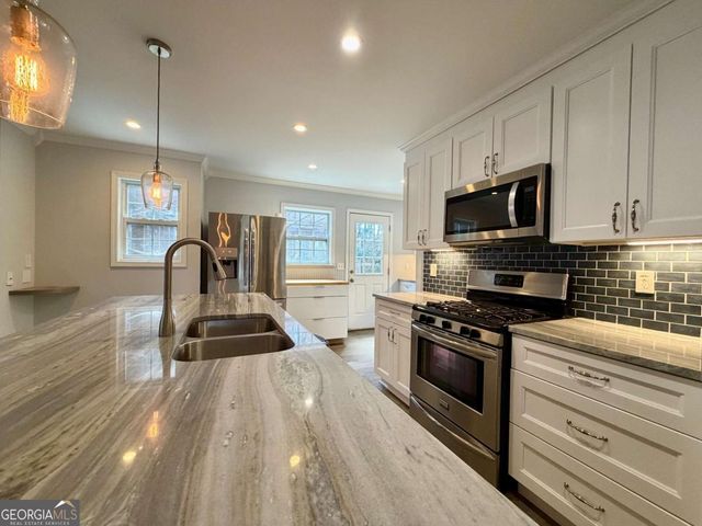 428 Lancaster Drive, Canton, GA 30114