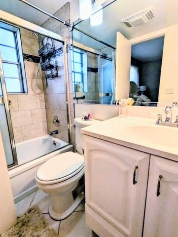 240 Sheffield J, West Palm Beach, FL 33417