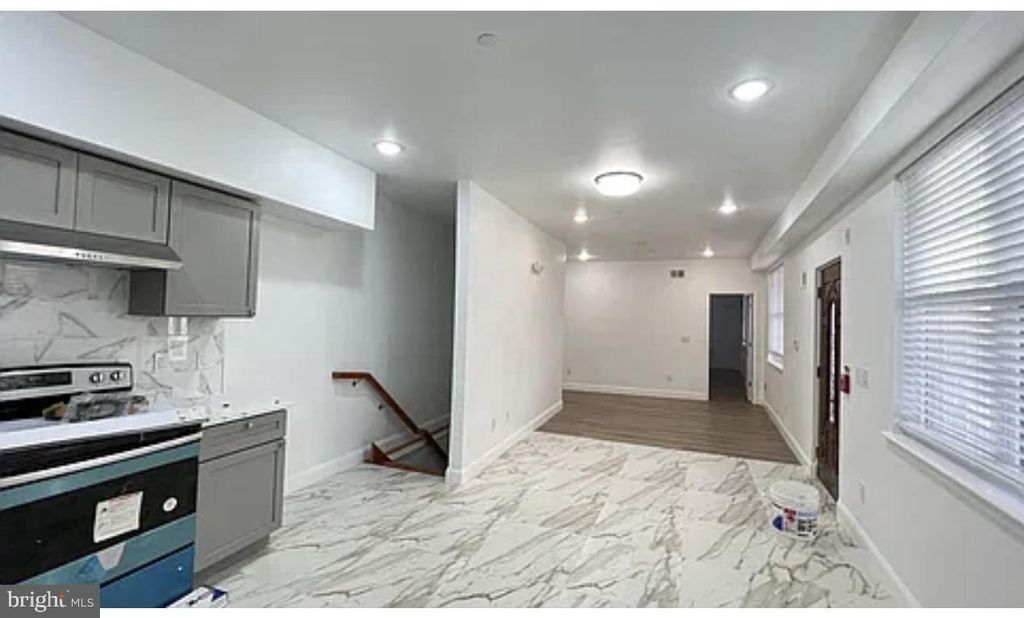 641 N 11TH ST, PHILADELPHIA, PA 19123 — photo 3
