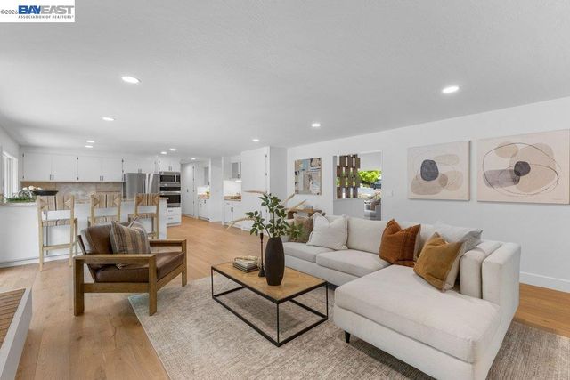 55 Mott Drive, Alamo, CA 94507