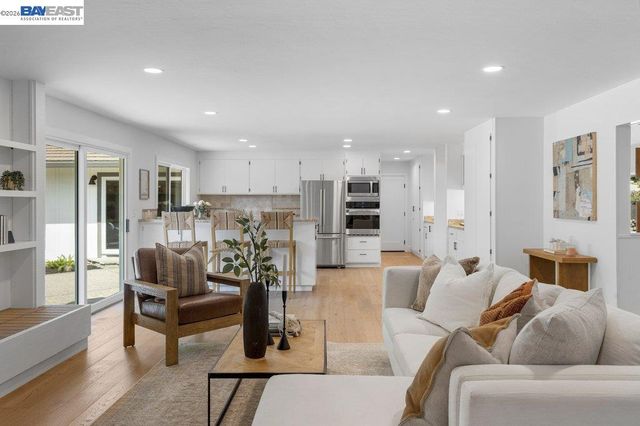 55 Mott Drive, Alamo, CA 94507