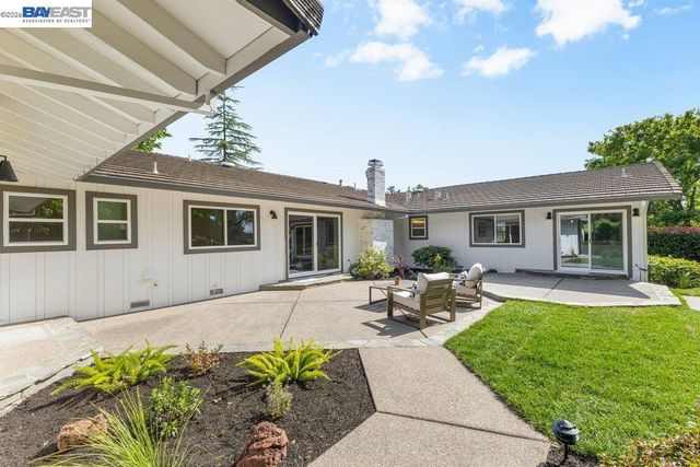 55 Mott Drive, Alamo, CA 94507