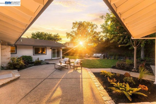 55 Mott Drive, Alamo, CA 94507