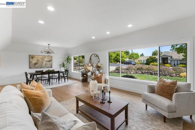 55 Mott Drive, Alamo, CA 94507