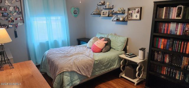 105 Menlow Court, Toms River, NJ 08755